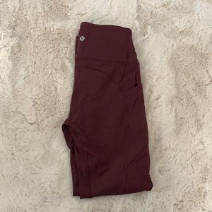 maroon lulu capris - side pockets
